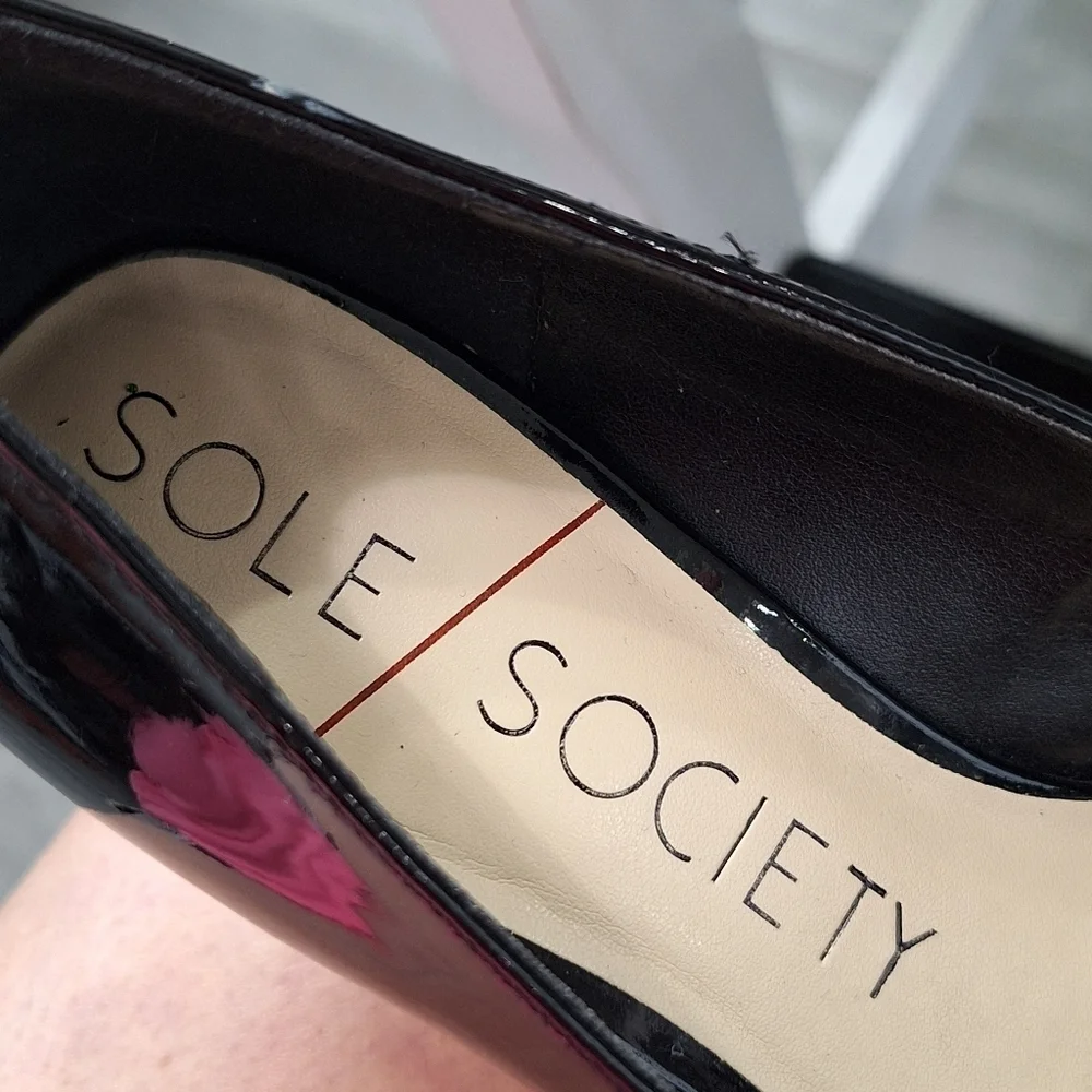 Sole Society Black Chaya Patent Leather Peep Toe Dressy Wedges Size 8.5